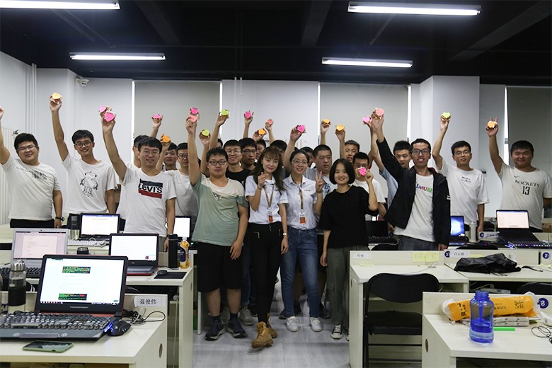 动力节点Java培训机构学员合影 动力节点Java培训机构学员合影