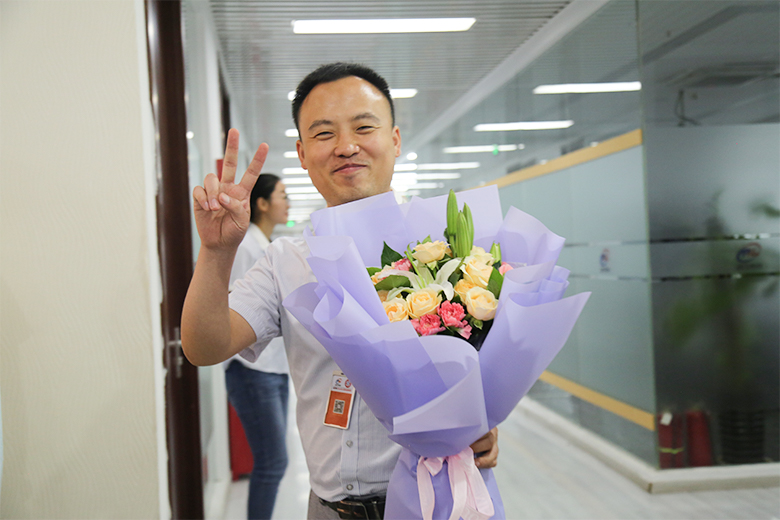 师生共度双节 师生共度双节